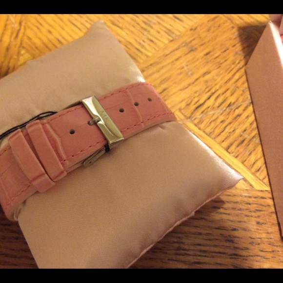 NWT Mary Kay Rhinestone Watch & Jewelry Box - Picture 5 of 7